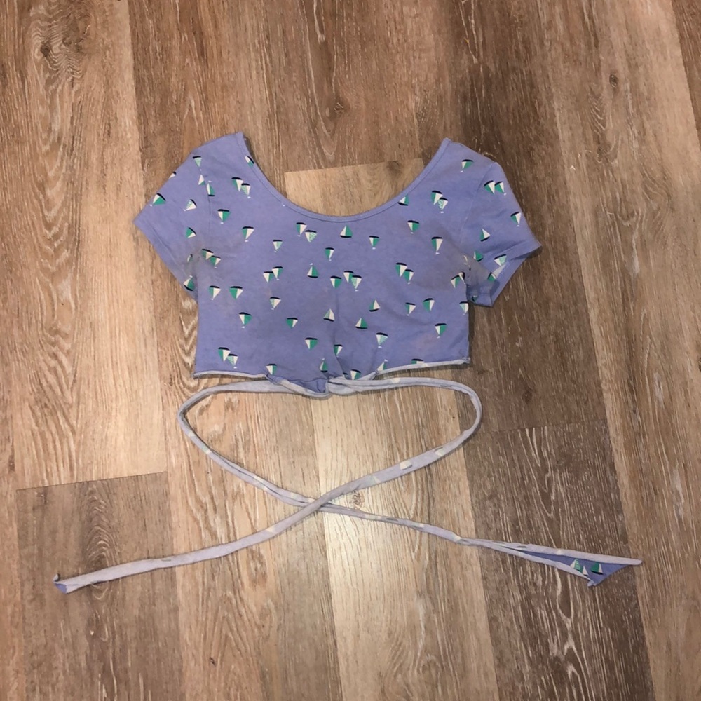 Crop top